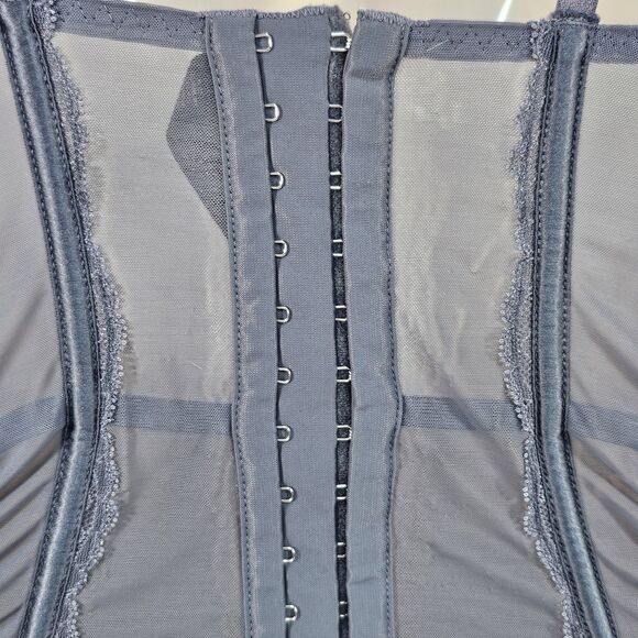 Victoria’s Secret 2014 Gray Lace Mesh & Rhinestone Lingerie Corset Top size 34B - Picture 4 of 10